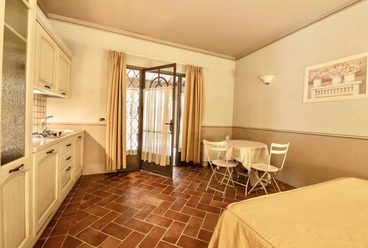 Apartments In Residence With Swimming Pool In Monteverdi Marittimo Extérieur photo